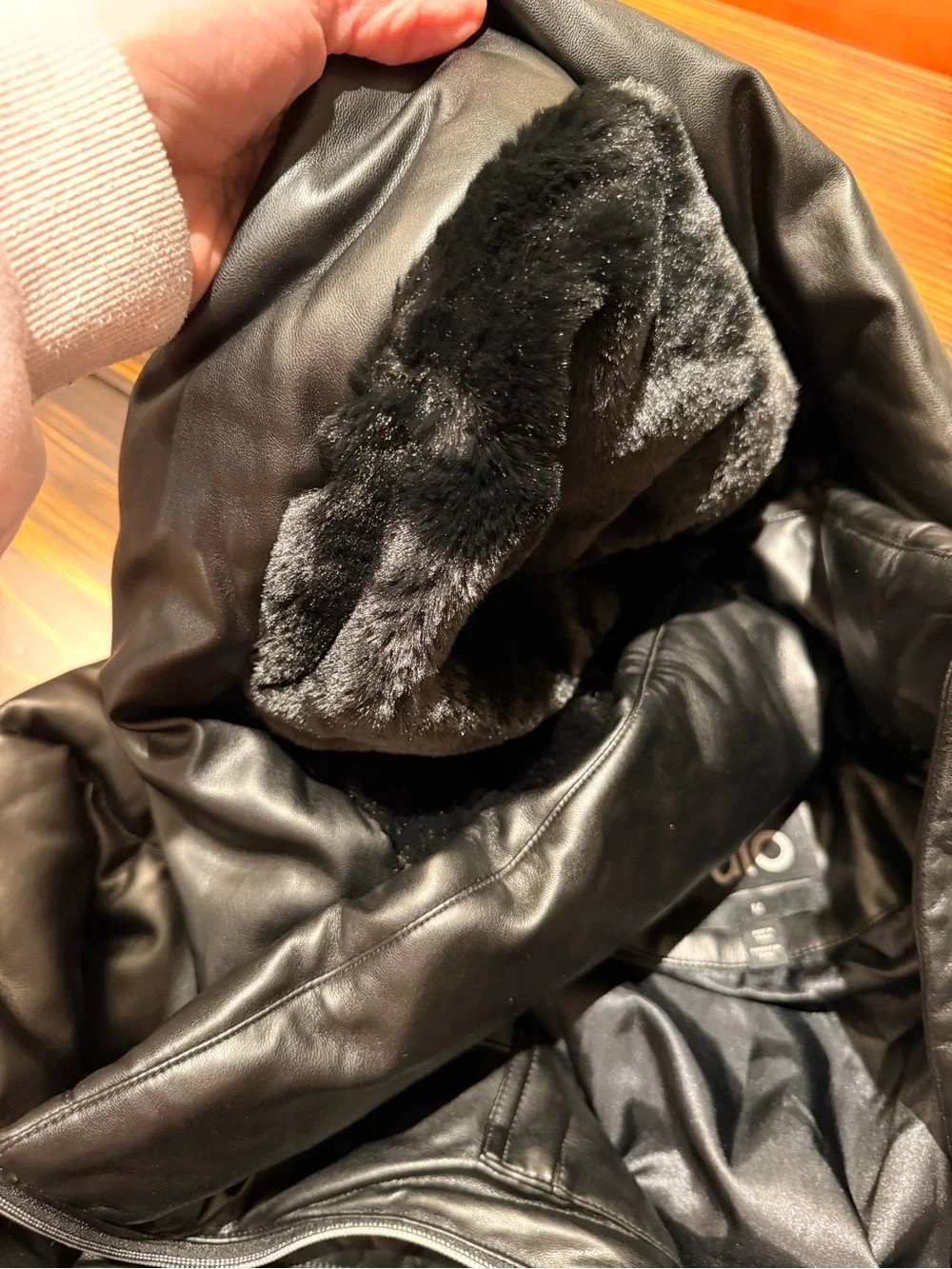 ALO Yoga Faux Leather Boss Puffer Jacket Black Size M